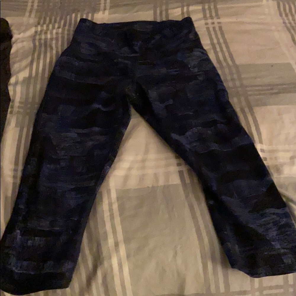 Lulu Lemon crop